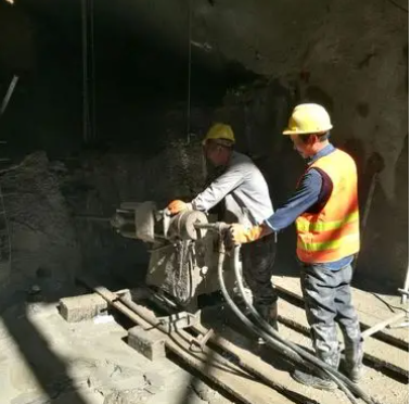 清镇水下抗分散灌浆料特点 水下不分散注浆料介绍